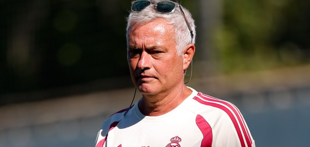 هذا اللاعب هو القائد الحقيقي لريال مدريد في نظر مورينيو