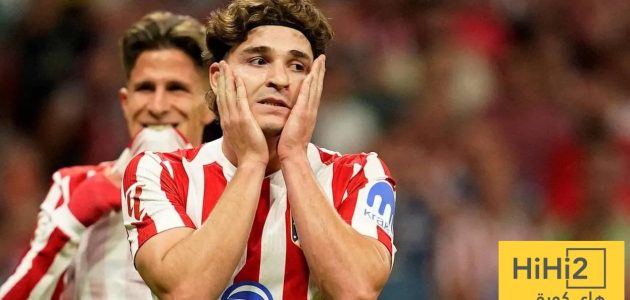 سبب هدوء برشلونة في صفقة ألفاريز